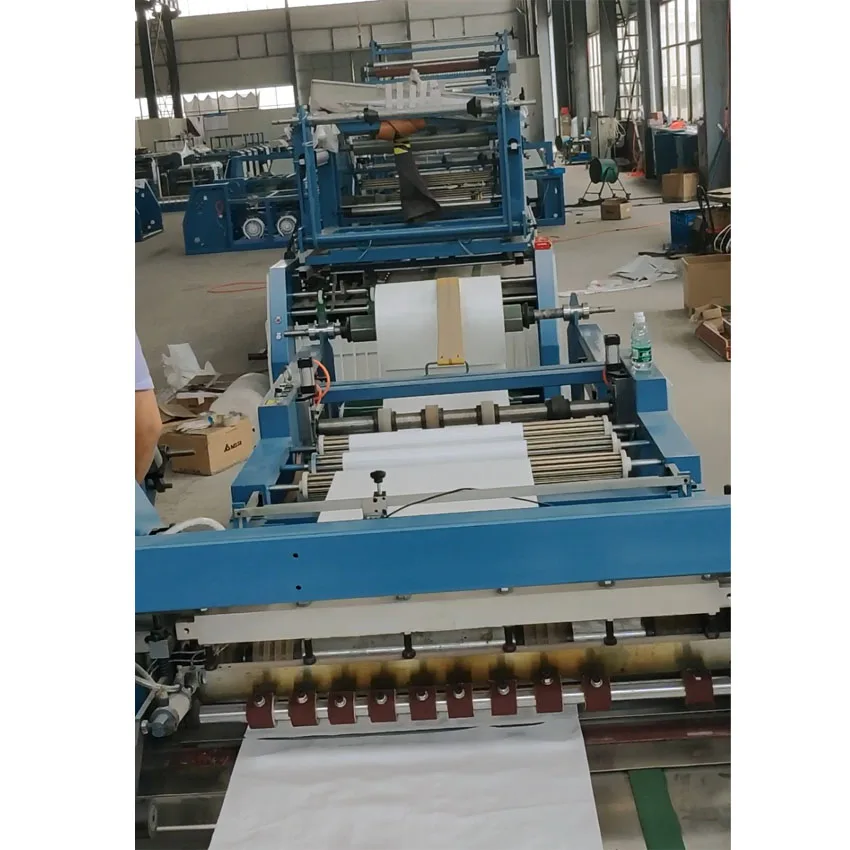 Automatic pp Woven Bag Cutting and Sewing Machine with Auto Liner Inserting