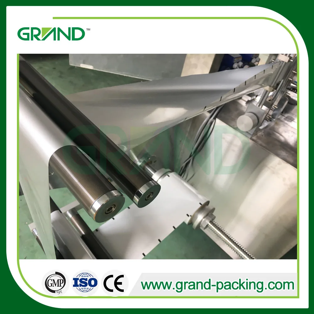 
 Автоматическая упаковочная машина с одной саше для влажных салфеток/спиртовой тампон/влажных салфеток  