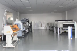 Shanghai Yuzhen Display Co., Ltd. 3