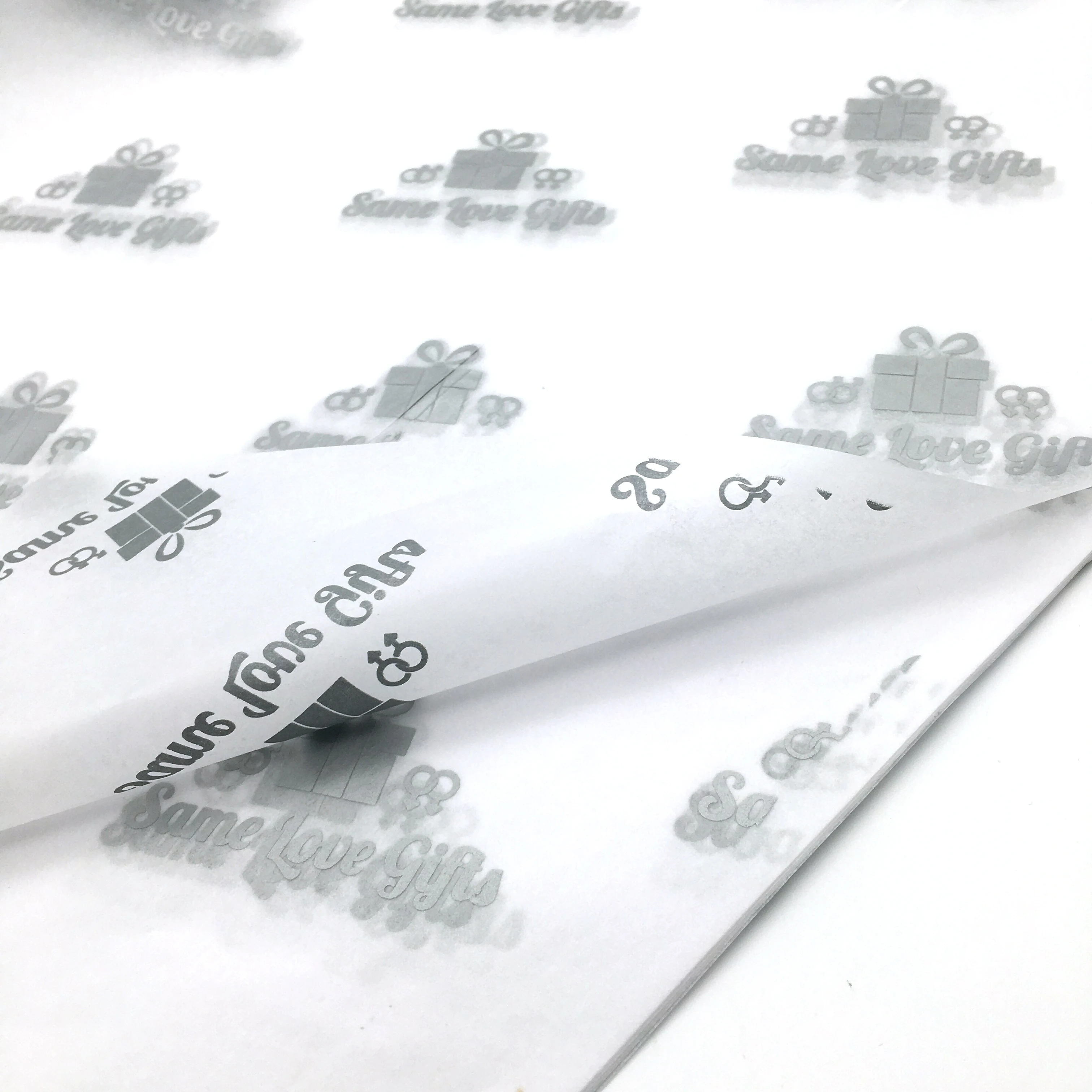 Popular Fancy white silk paper Clothes Wrapping Tissue paper with silver logo