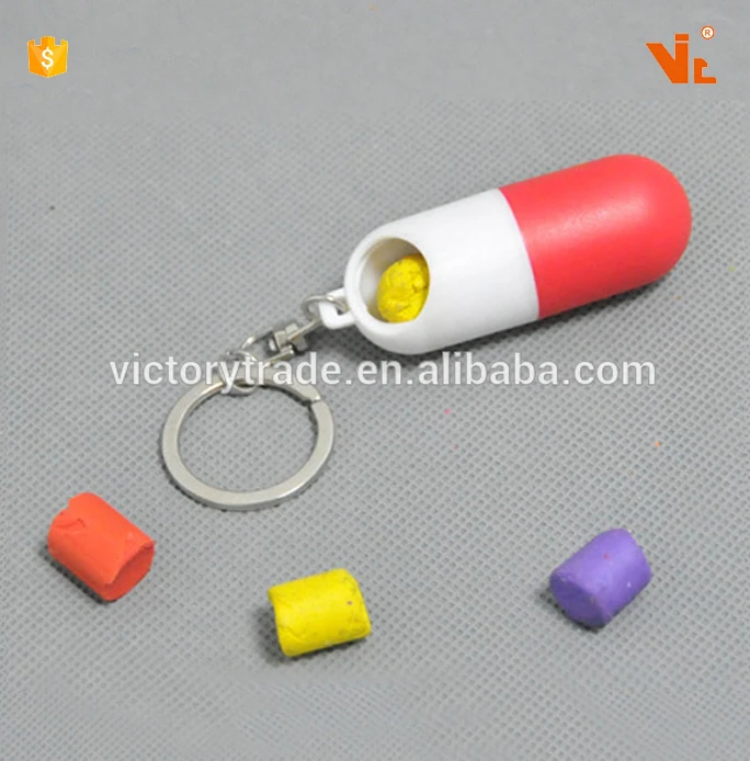 V-PB046 оптовая продажа красочные пластиковые капсулы формы таблетки коробка с брелком