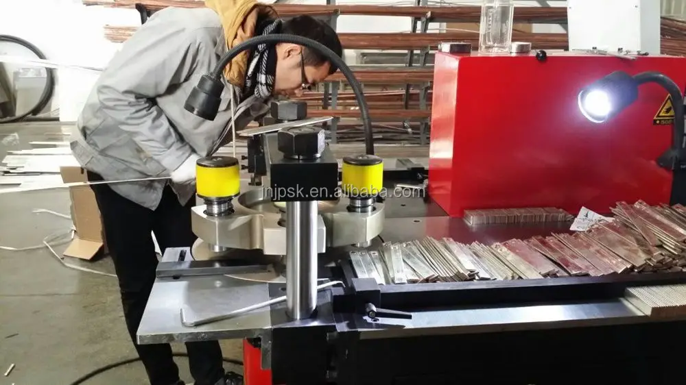 
 Максимальная ширина 150 мм, толщина 12 мм CNC машина для обработки медных шин  