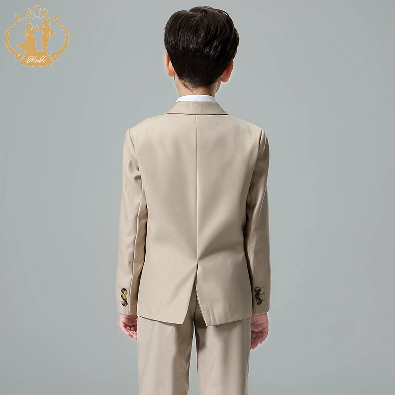 Arnés De Traje - Louis Vuitton®  Trajes de tres piezas, Traje de