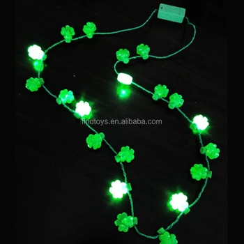 High quality flashing shamrocks necklace 8 LED light necklace for st patrick's day