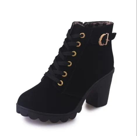 Botas | Botines de tacón grueso bajo con detalle de hebilla Black | boohoo  Mujer – Logiciel Export