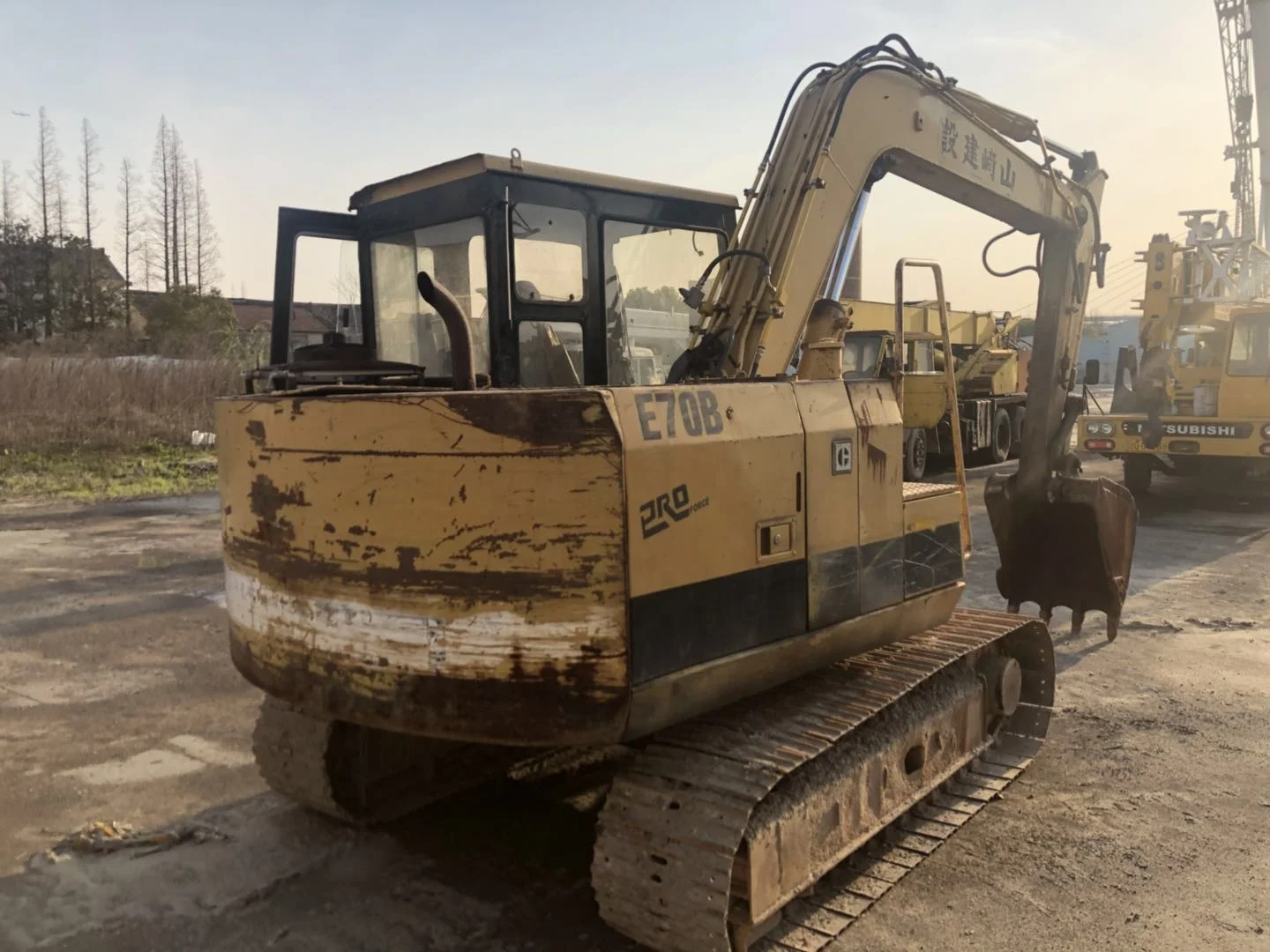 CAT EXCAVATOR USED E70B for SALE in SHANGHAI CHINA