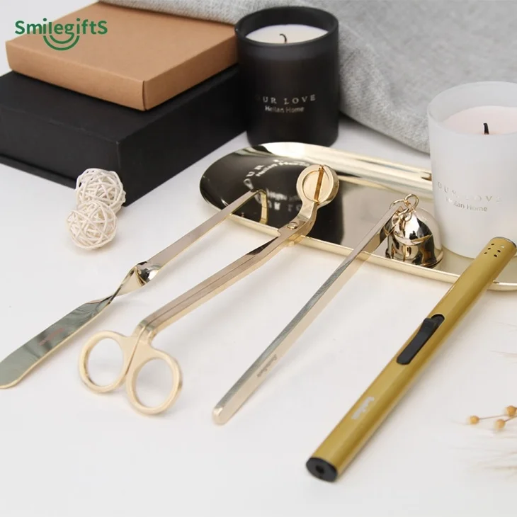 
Роскошные ароматизированные подсвечники и золотые фитили, триммеры с лотками 