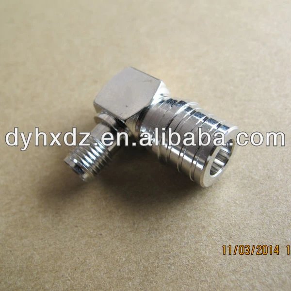 Adapter right angle Adapter QMA male to SMA Plug