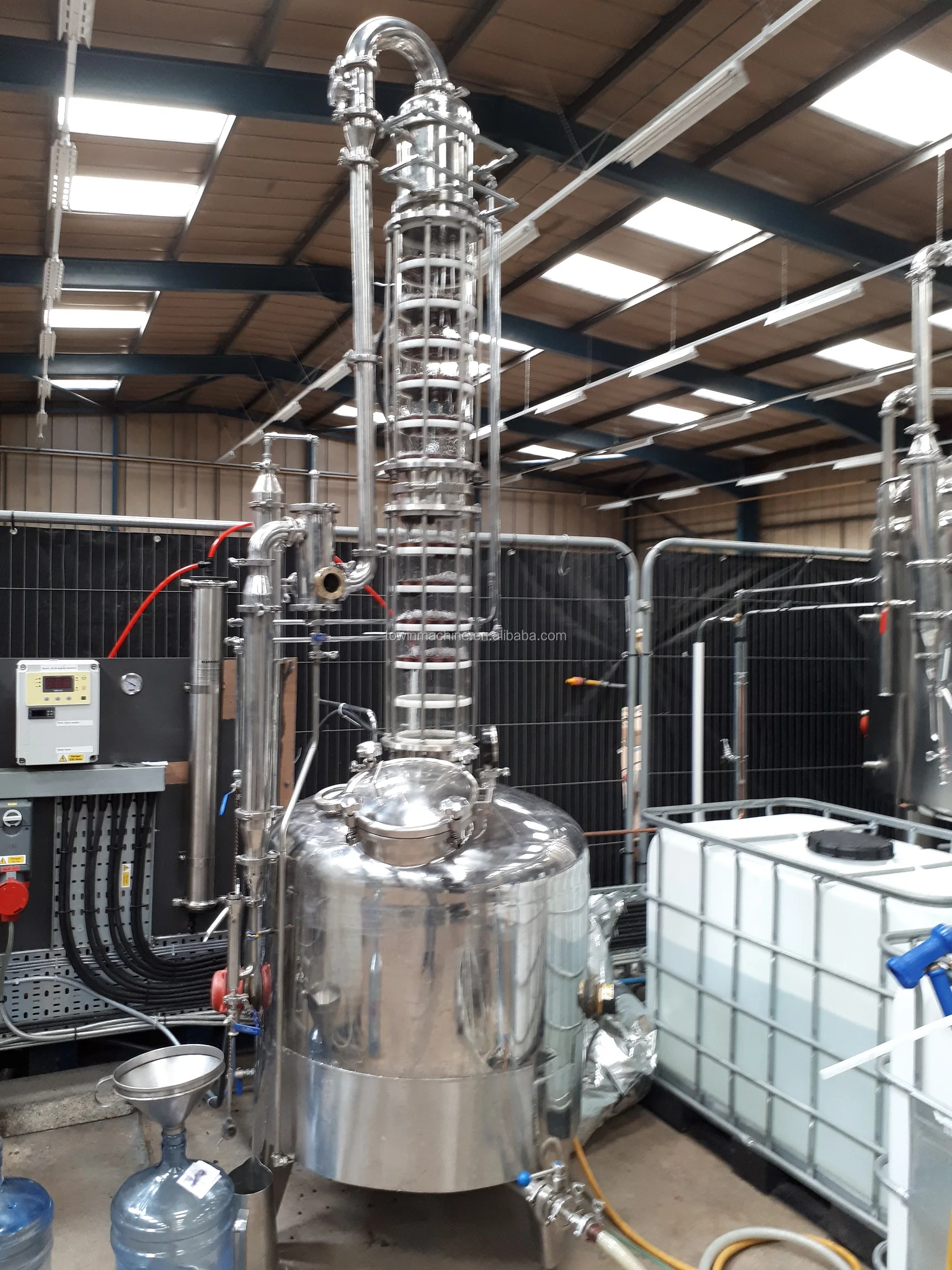 Подержанный спирт, 200 галлонов, Moonshine, медь, Вэньчжоу, машинное оборудование, колонковый дистиллятор для водки, 200 л, дистиллятор для водки на продажу