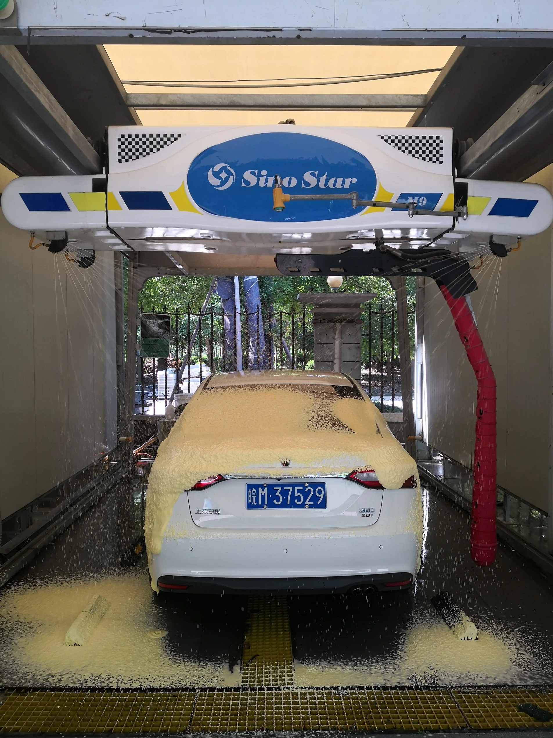 Лучшее качество бесконтактная Машина для мойки автомобиля лазерное автоматическое оборудование цена на продажу с колесной щеткой по желанию