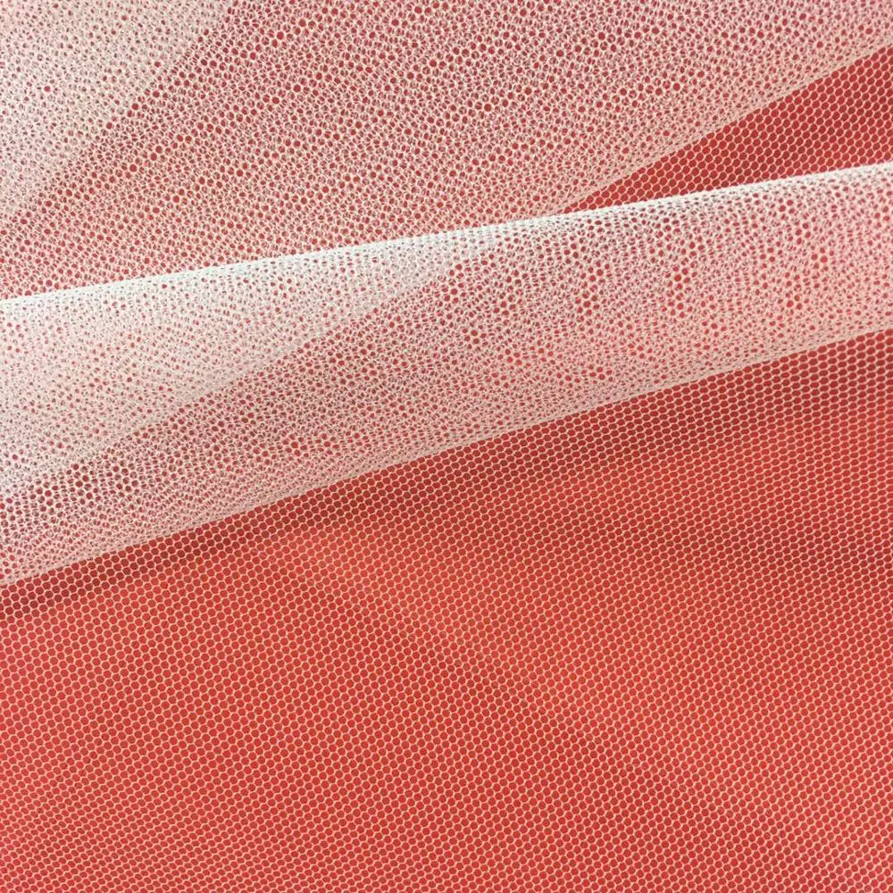 Лидер продаж сеточка-бабочка полутусклый для индийского рынка сетчатая ткань 100% нейлон 20D дышащая однотонная окрашенная 14gsm-22gsm легкая