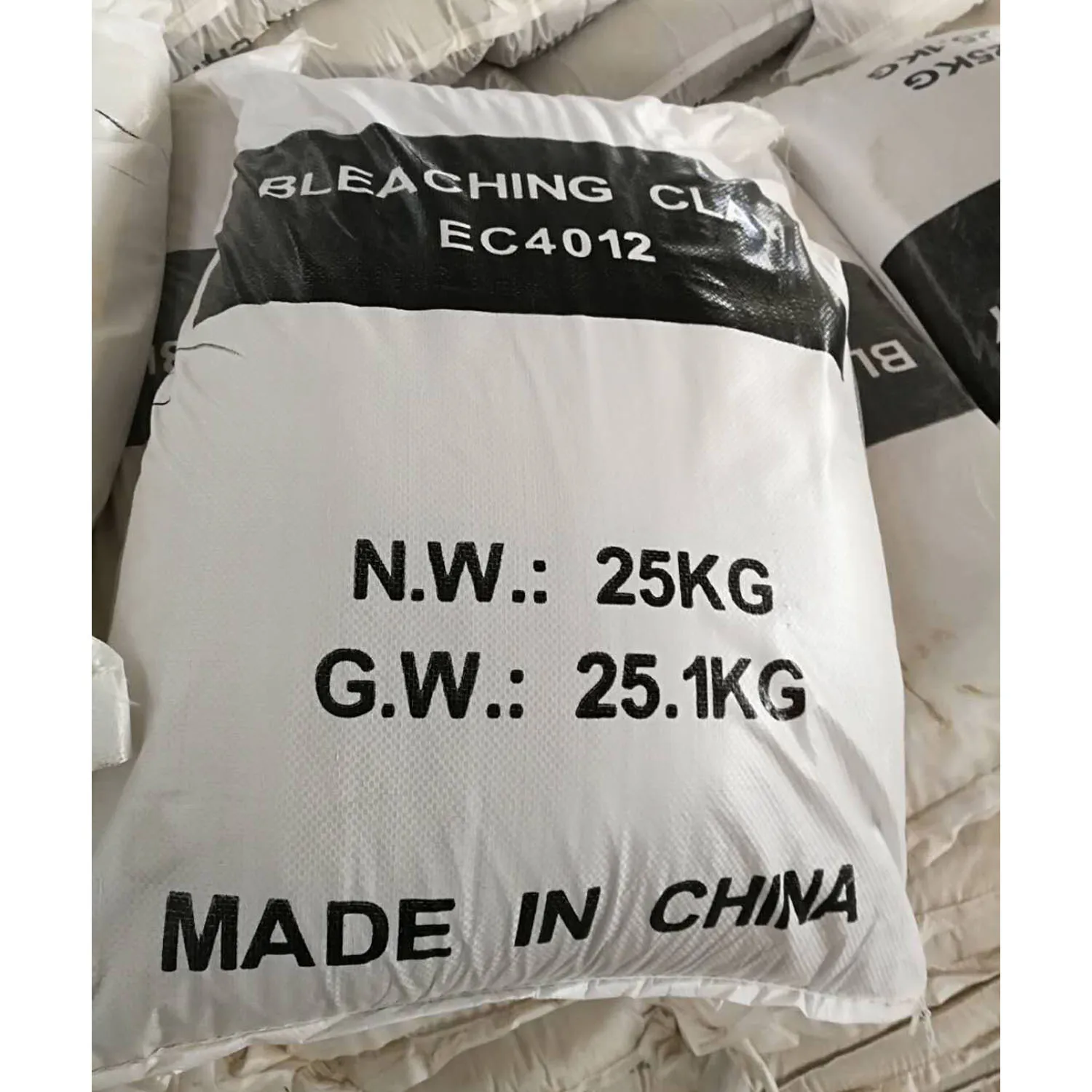 
 Высококачественная гранулированная отбеливающая глина для обесцвечивания отработанного масла с фильтрами физического применения без нагрева и давления  