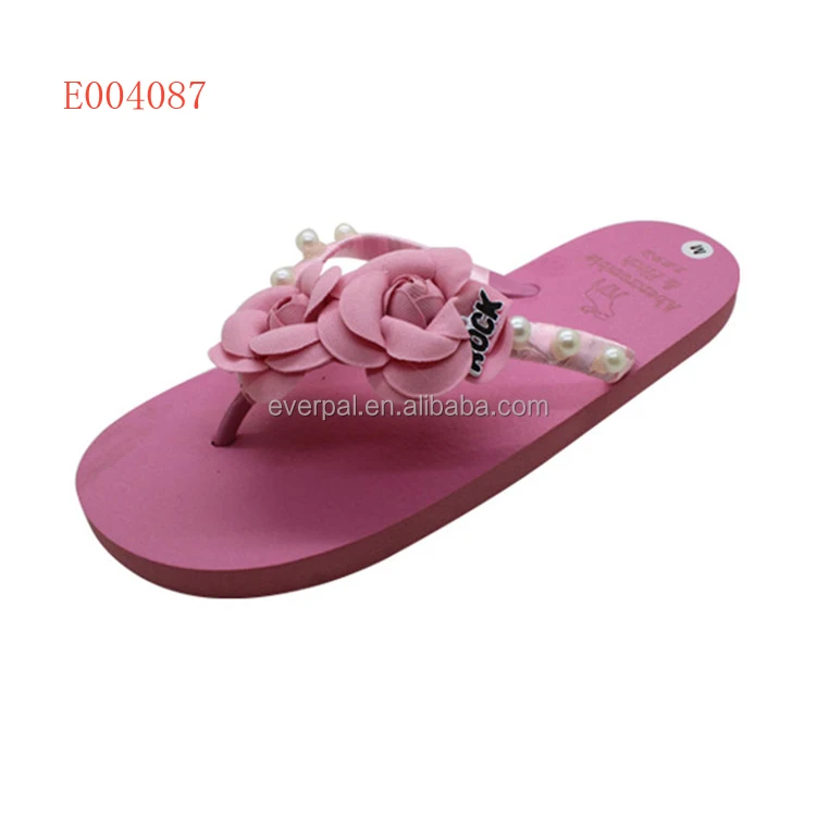 Flat store chappal fancy