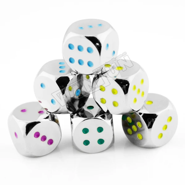 Сувенирные тисненые большие кубики