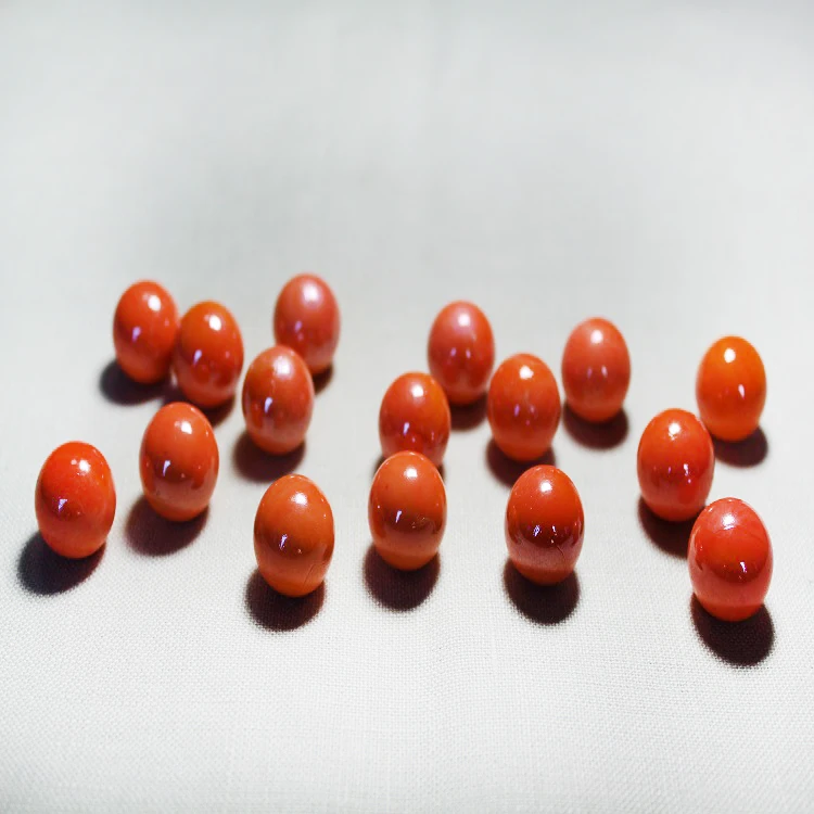 Индивидуальные круглые шарики из оранжевого и молочного стекла для продажи