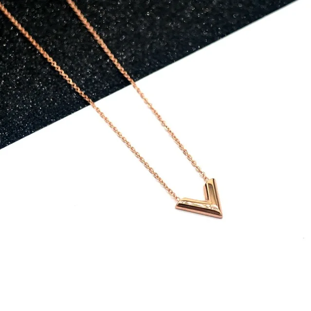 V necklace. Silver chevron necklace. V letter necklace. 18K gold plated V  chevron necklace. 18K rose gold V letter necklace.