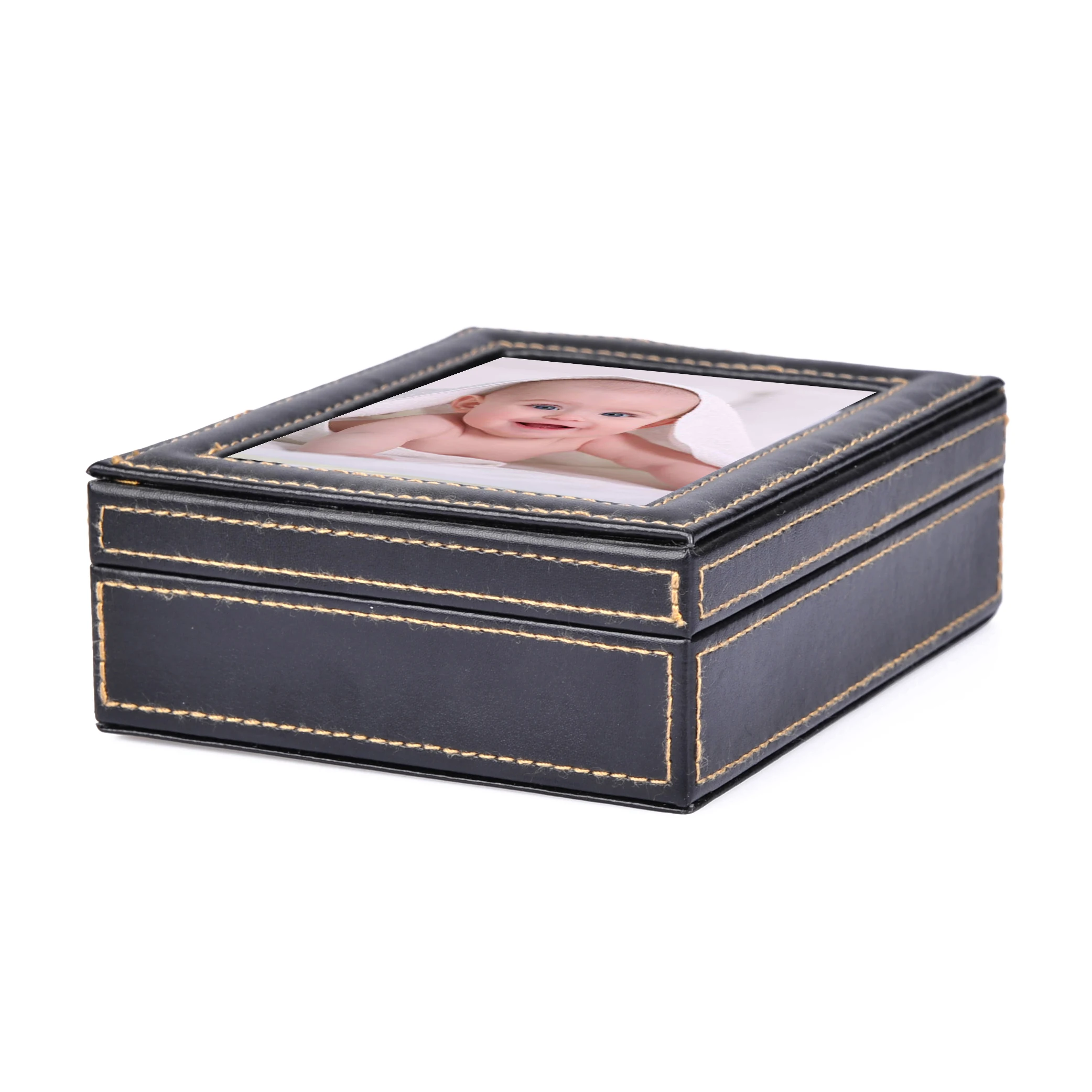 Детская фоторамка с глиняными следами