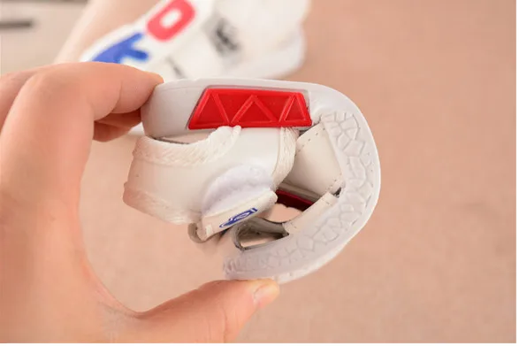 Сандалии для мальчиков малышей обувь