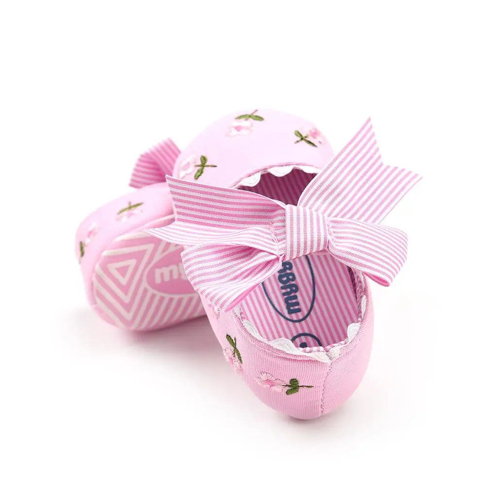 Оптовая продажа, вышитая Трехцветная детская обувь принцессы в полоску с бантом, детская обувь с мягкой подошвой