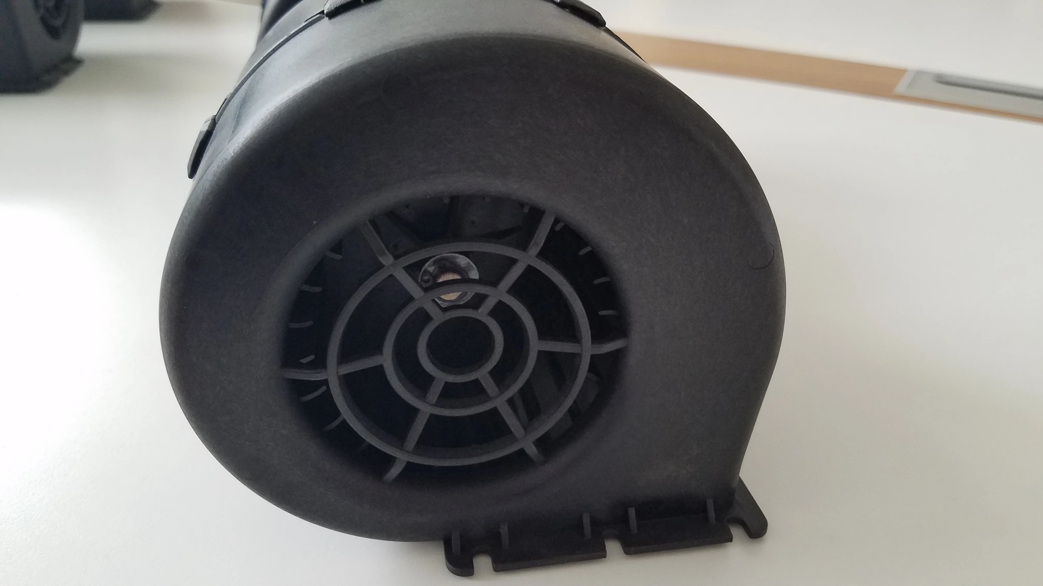 Linrui ZHF-272 12V/24V Bus Plastic Double Wheel Cooling Evaporator Blower 12V&evaporate air Conditioner