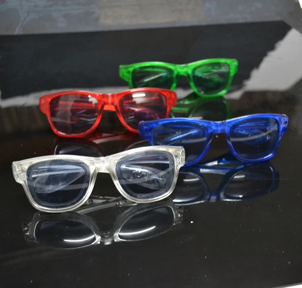 Classic 4pcs LED Flashing Transparent Glasses for School Graduation Christmas Thanksgiving & Valentine's Day Packaged in Bag