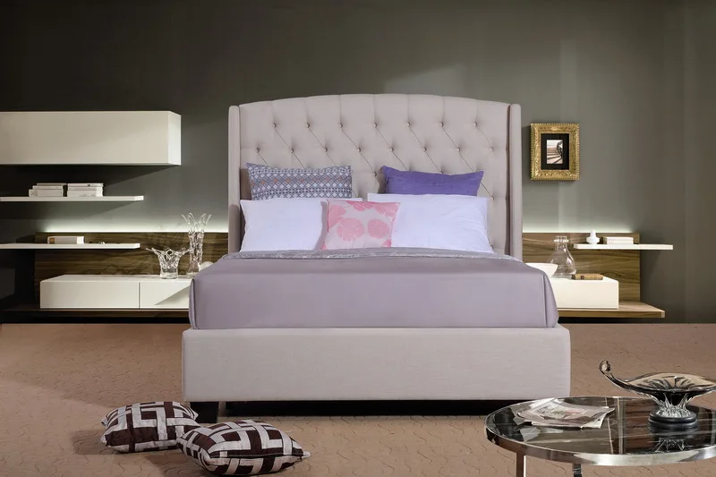 
 Двуспальная кровать Chesterfield, комплект мебели для спальни  