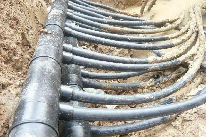 
 Высокое качество по низкой цене в сельском хозяйстве под высоким давлением ПЭ сельскохозяйственные Трубы Полива Шланг трубы дренажа  