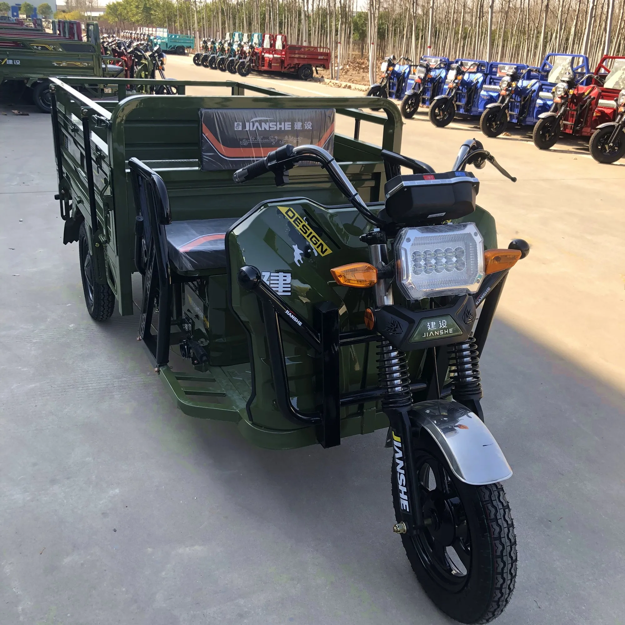 Hot Selling New Chinese Three Wheeler Heavy Cargo Battery Electric Tricycle