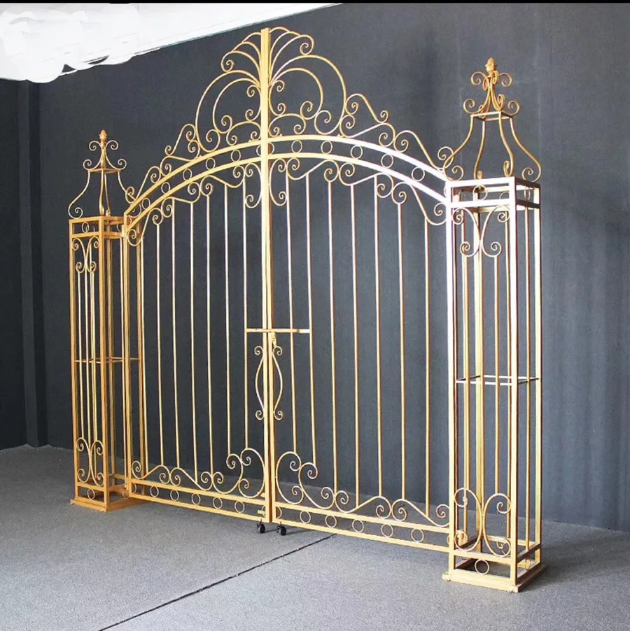 2019 New Design Outdoor Weddings Decoration Gold Metal Wedding Arch Stand