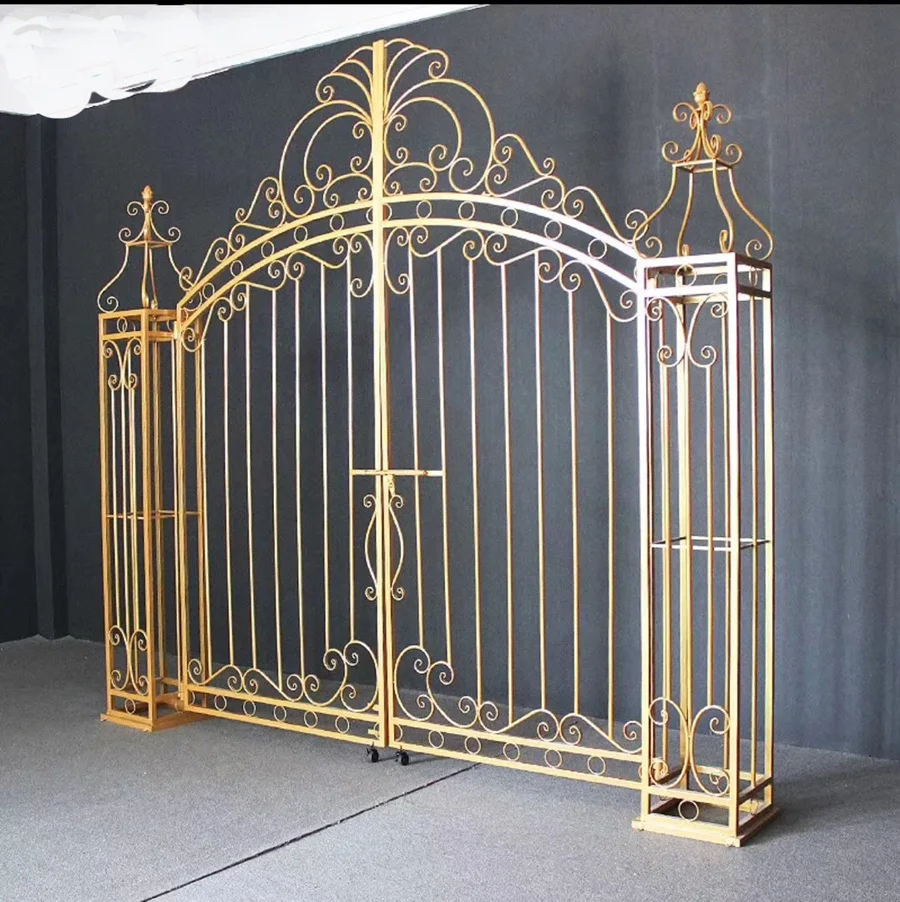 2019 New design Outdoor Weddings Decoration Gold Metal Wedding Arch Stand