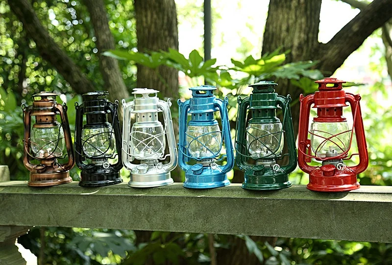 Retro Classic Kerosene Lantern - 6 Colors, Dimmable LED & Portable