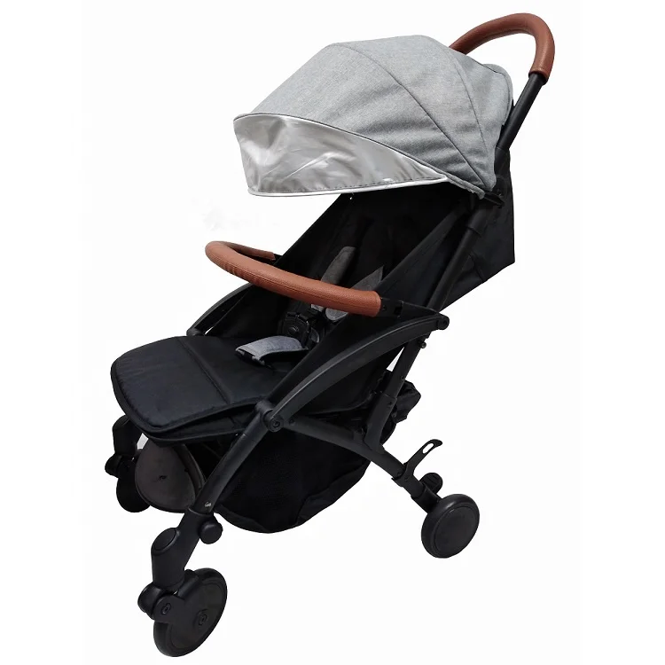 lightweight stroller with large canopy