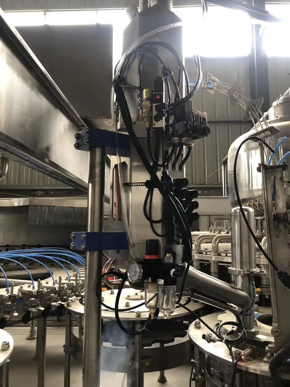 Automatic Liquid Nitrogen Dosing Machine for Cans and Juice Bottling Plant