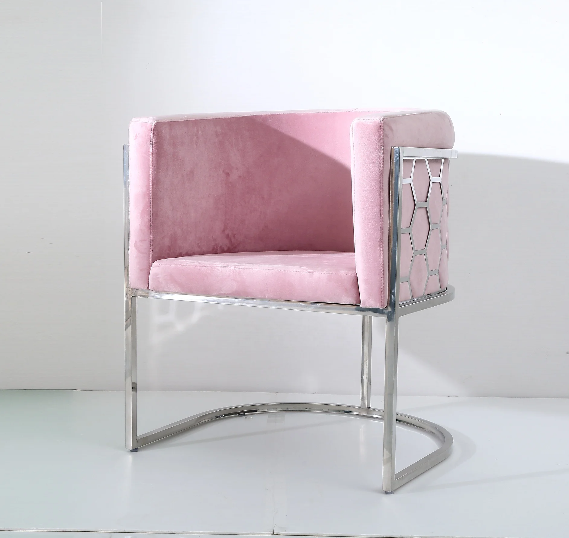 Британский стандарт, огнестойкий, сотовый, серебристый, из нержавеющей стали, клубный, розовый, коммерческий стул на руку