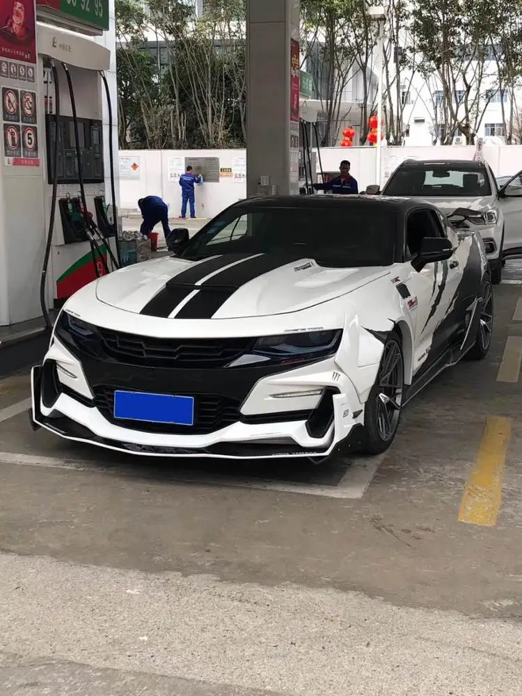 シボレーカマロRSSS ZL1 LS LT 16-18用フロントカナード付き