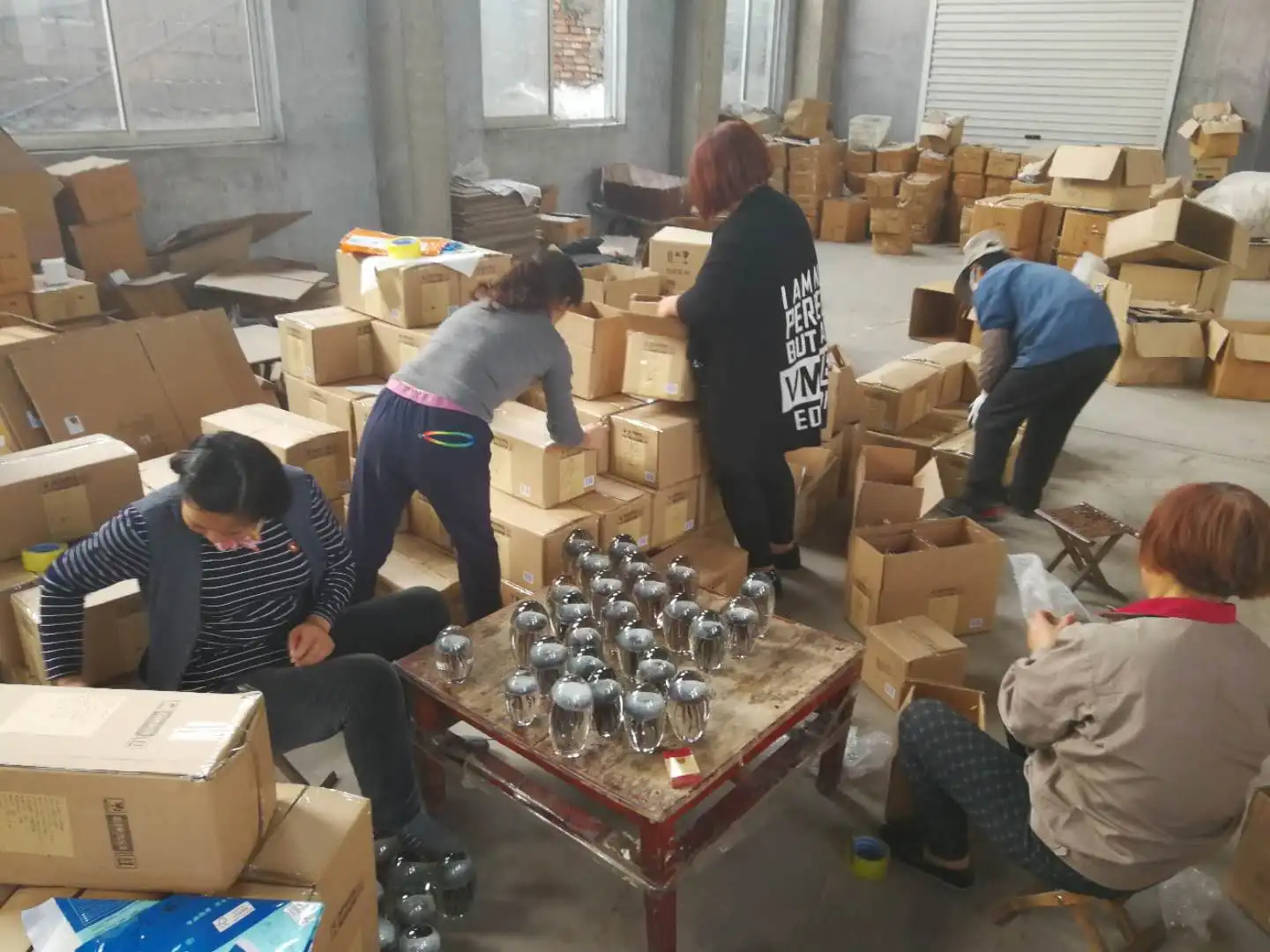 Shandong Boshan Jingyuan Glass Handicraft Co., Ltd.