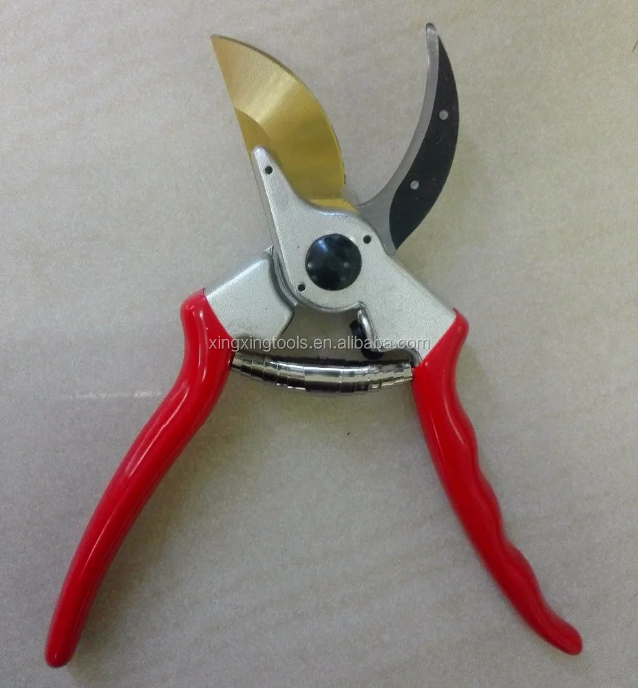 Pruning Shear With Titanium Plated Blade