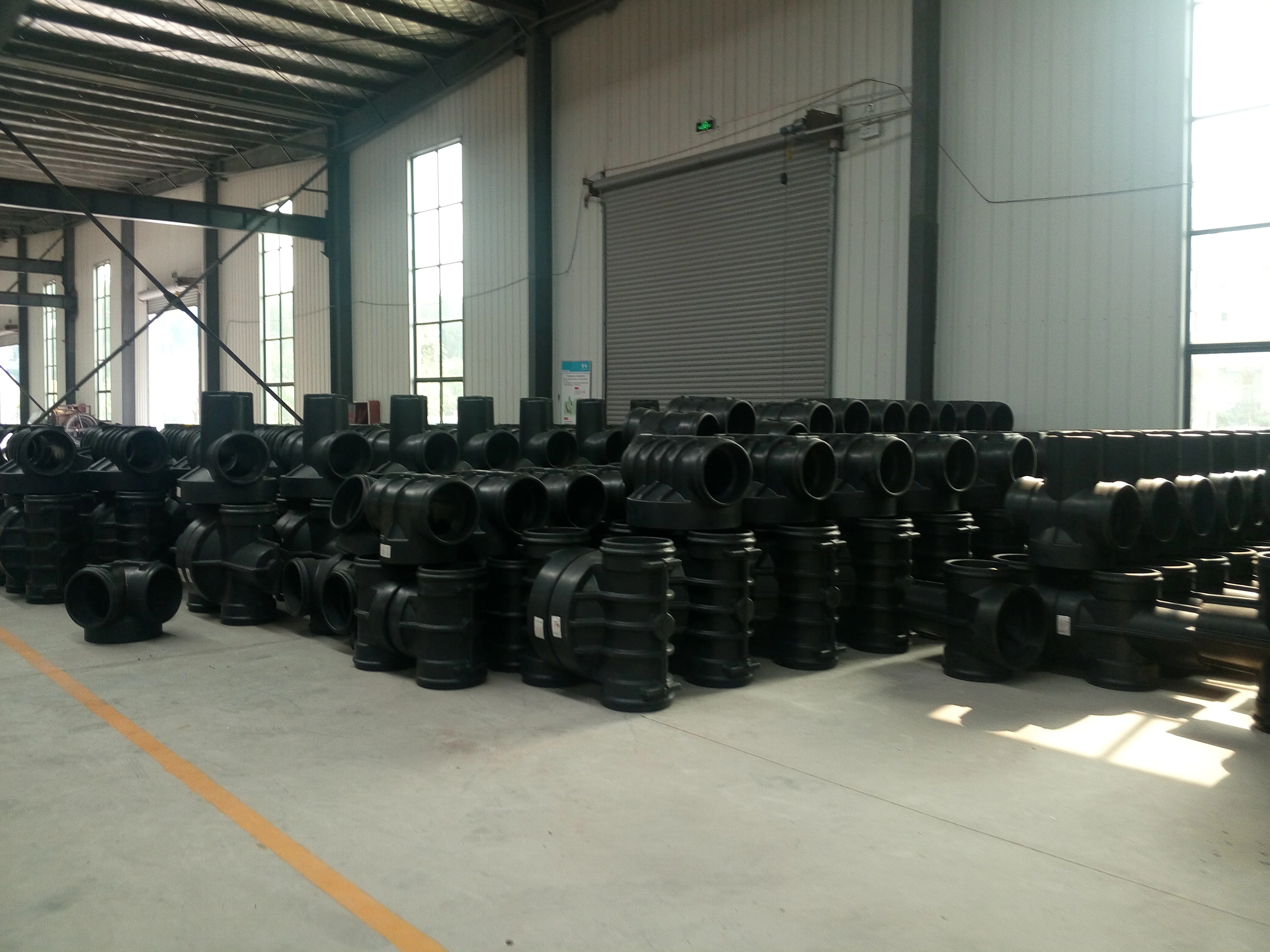 Supply HDPE Corrugated Drainage Pipe Connection Fitting Inspection Manhole Union