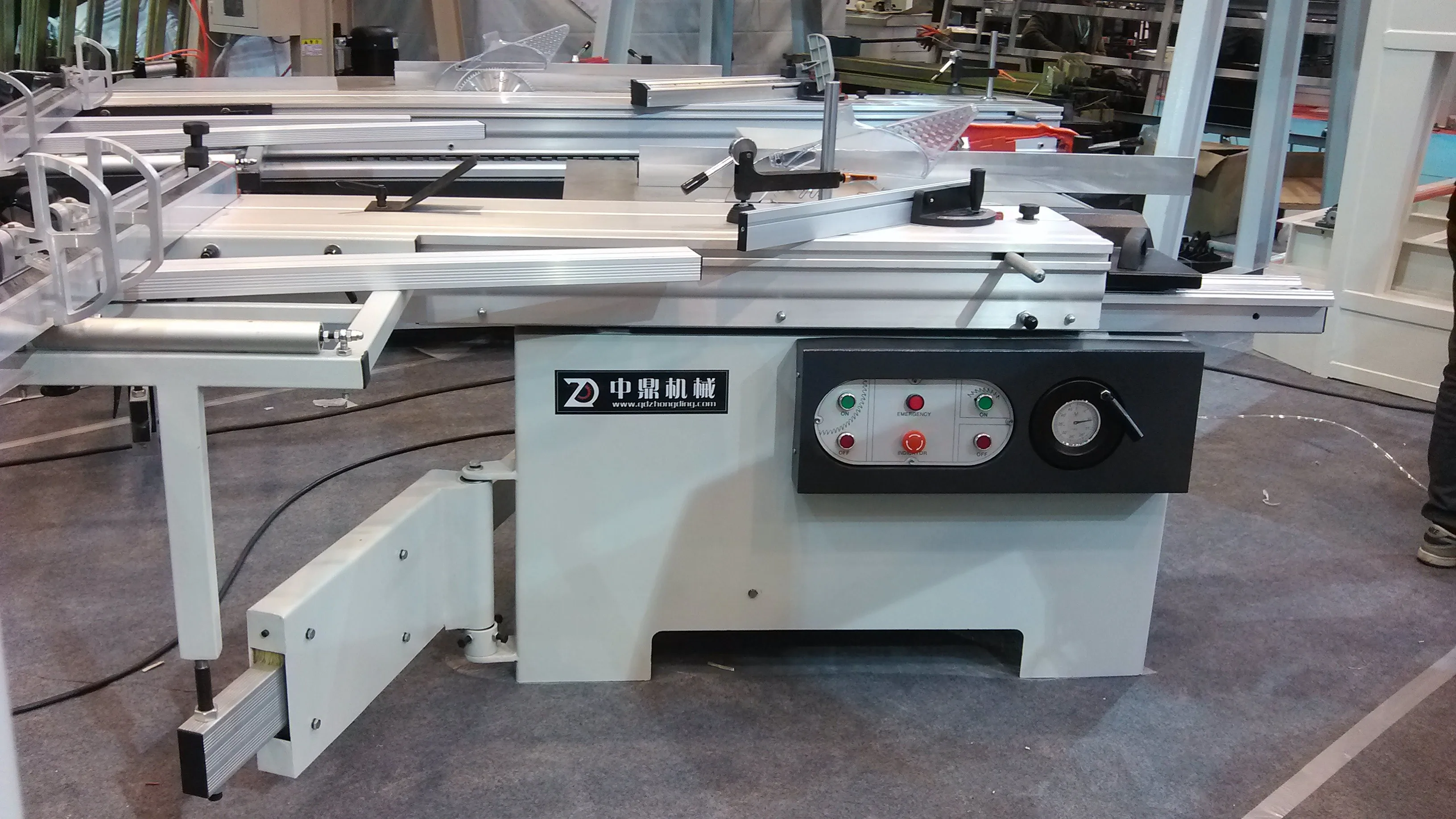 High Precision Dimension Sliding Table Saw with High Performance Panel Saw