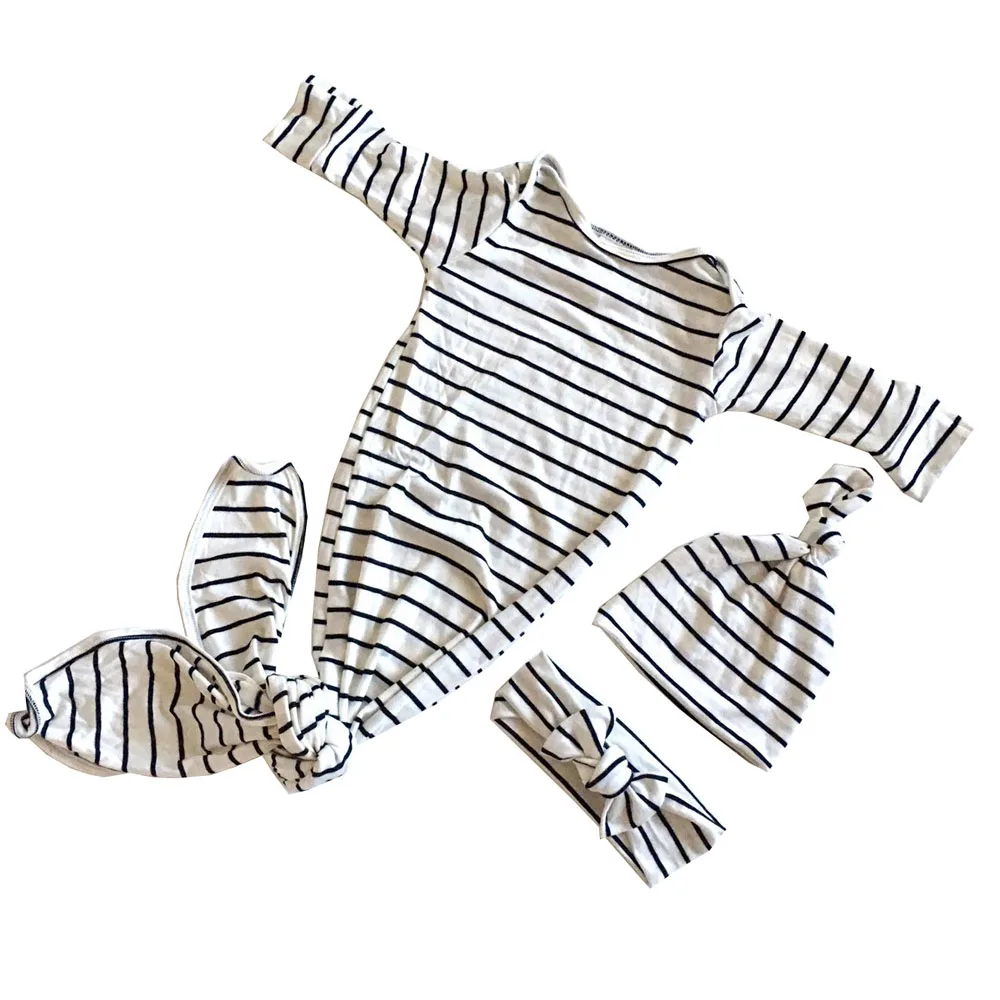 Детское платье в полоску с узелком и шапкой