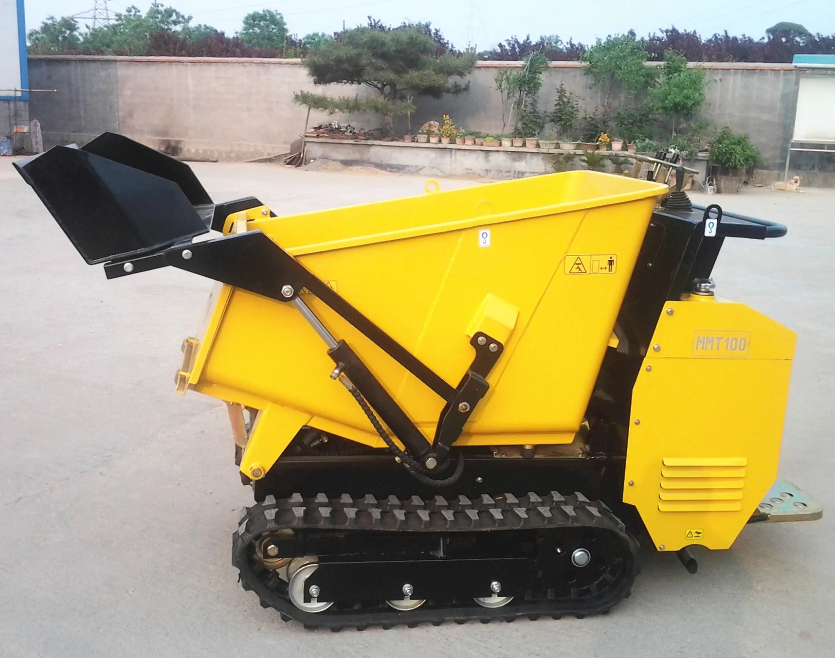 MMT100 Engineering Construction Machinery CE Mini Dumper Crawler Concrete Dumper