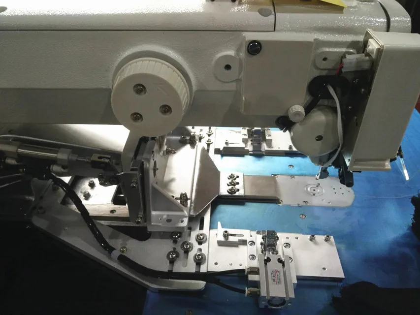 Automatic Cap Visor Stitching Machine Use for Flat Visor and Curve Visor