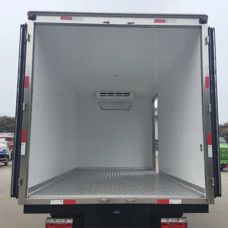 4x2 Foton 6000 kg  Small Refrigerated Van Truck