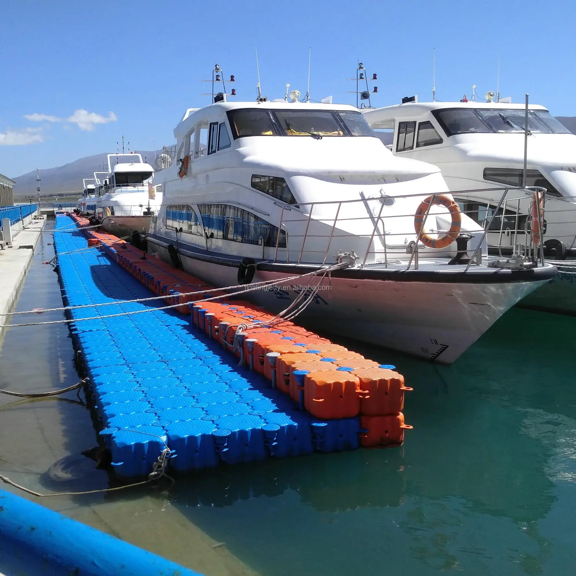 Portable Floating Jetty Buy Floating Docks And Jetties For Sale Floating Dock Plastic Pontoons Floating Dock Plastic Pontoon Cubes Product On Alibaba Com
