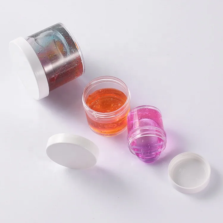 Бусины из прозрачной пластмассы