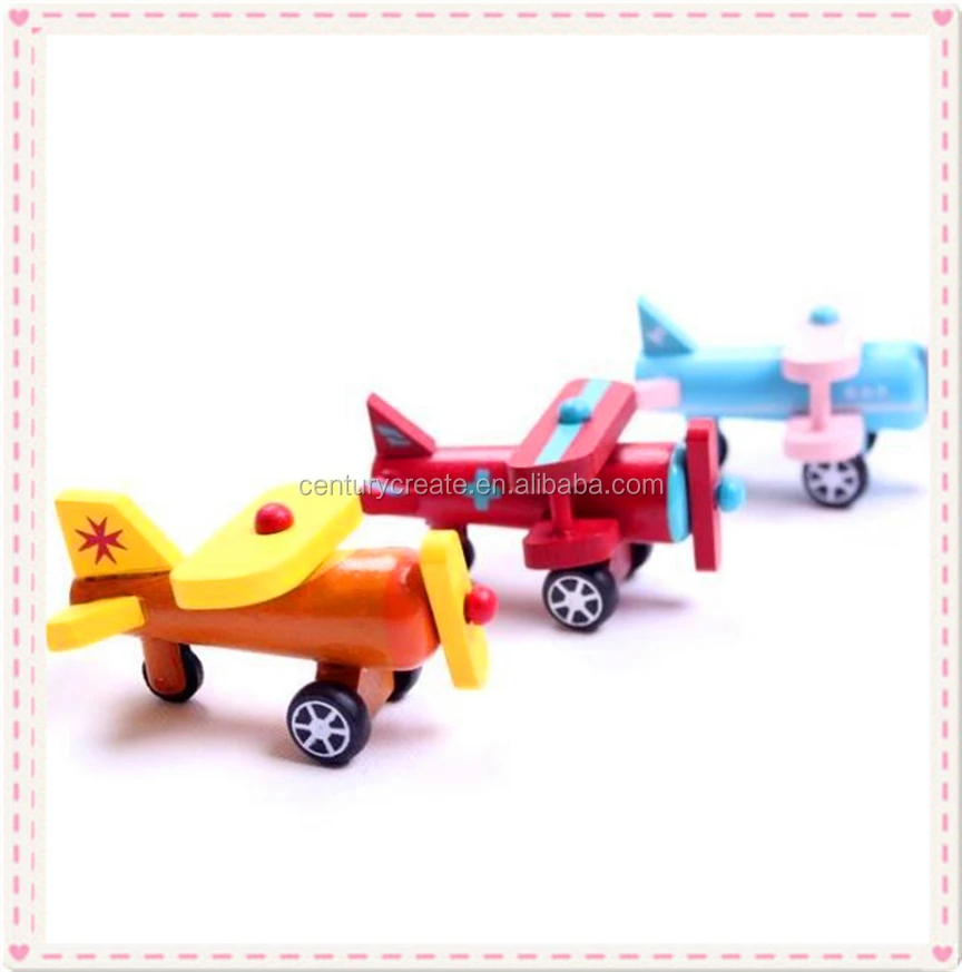 Source Mini jouets dessin animé pour bébé, jouets d'avion en bois pour  enfants on m.alibaba.com