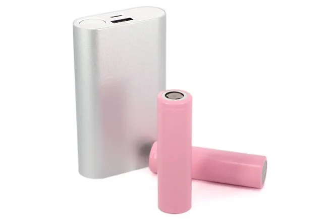 Cheap Price Oval Aluminium Portable Charger 5600mAh - Portable Cheap Price Oval Aluminium Portable Charger 5600mAh - Portable