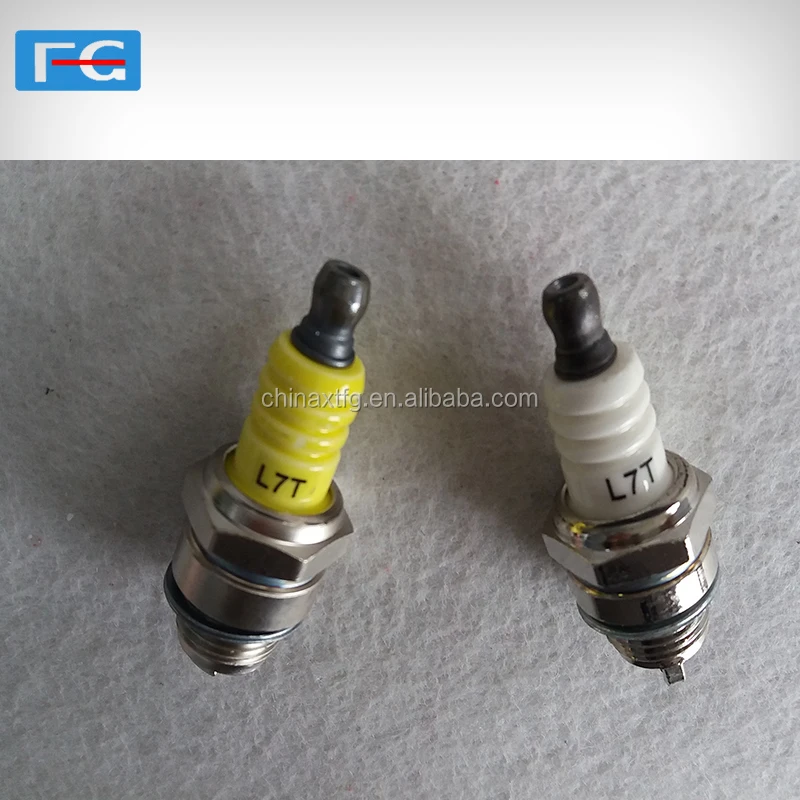 Engine Grass Cutter Spark Plug  L7TC Spark Plug Chainsaw in 2 Strokes Engine
