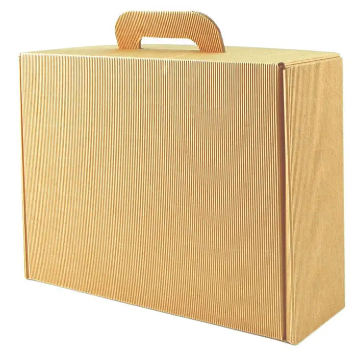 картон чемоданчик. коробка чемодан с ручкой. подарочные коробки в виде чемодана. картонный короб с ручками. ручка для картонной коробки.