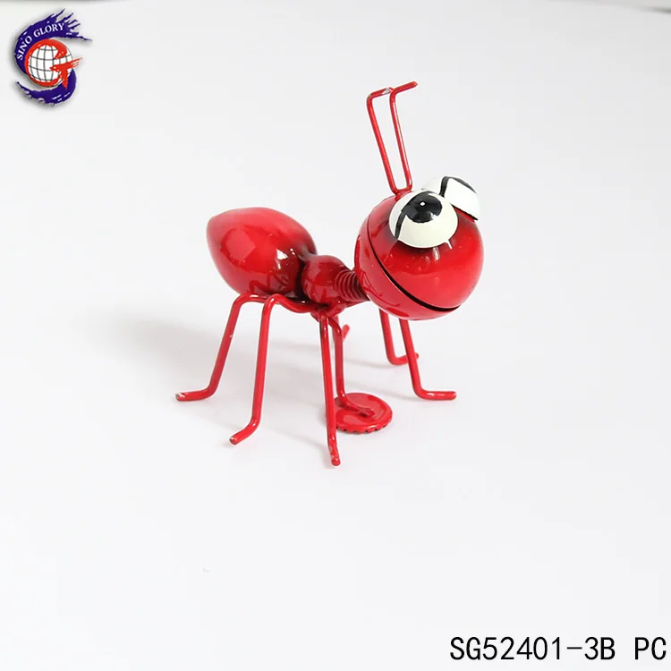 3D Animal Sculptures Metal Ant Figurines Red